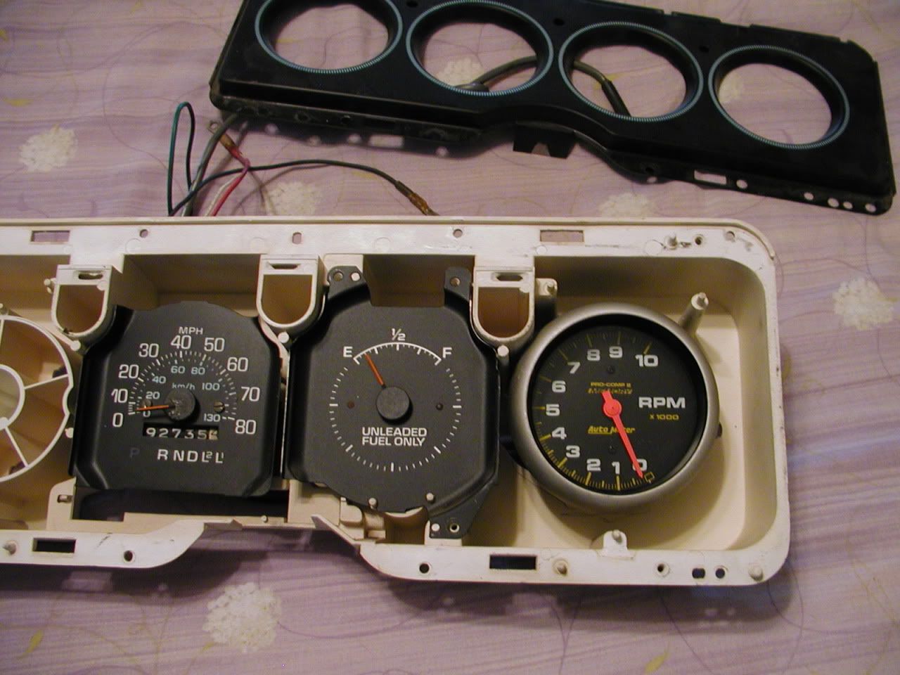 Interior Accessories SHIFTWORKS 196365 Nova S5151 inDash Tachometer